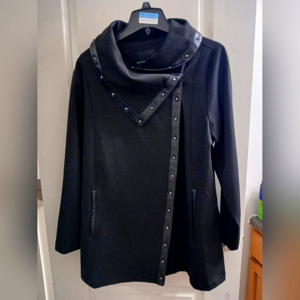 Unique Bagatelle coat with studs